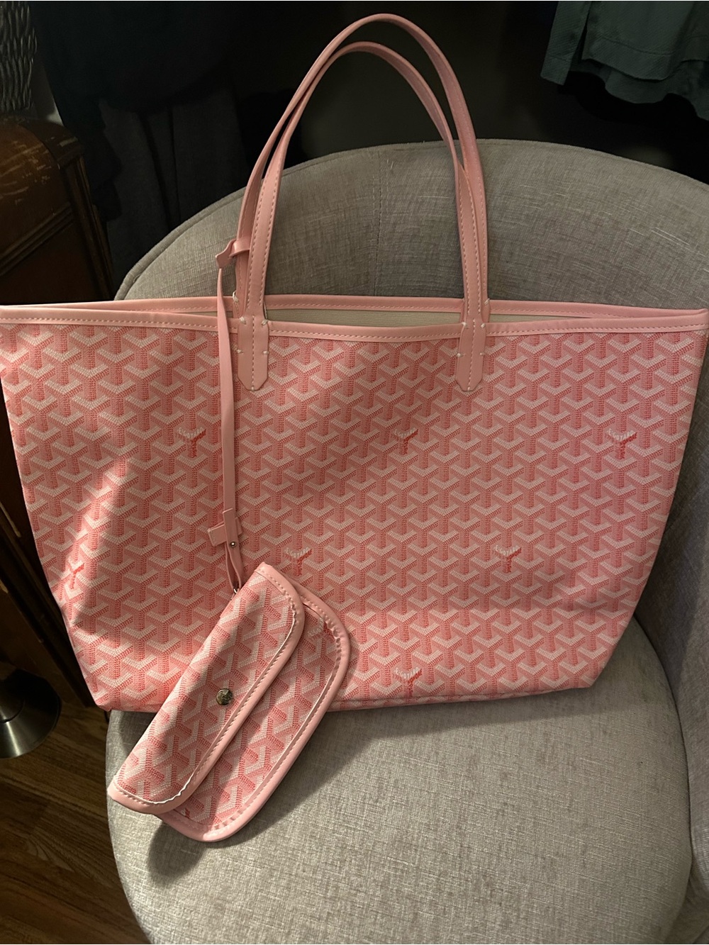 Pink and white Goyard Chevron XL